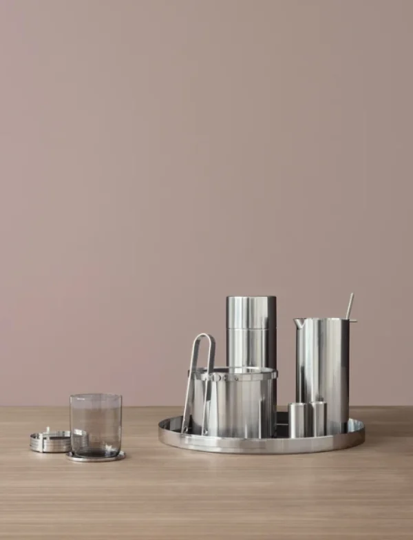 Fashion Arne Jacobsen martini mixer with spoon