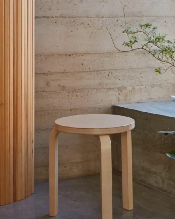 Store artek Stool 60, Legs Natural Lacquered, Seat Yellow Lacquered