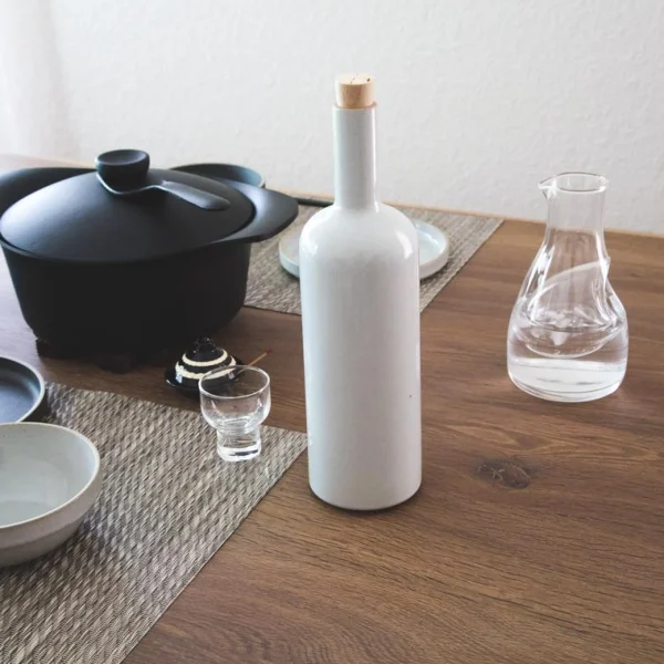 Outlet Hasami Porcelain Bottle, Gloss Grey