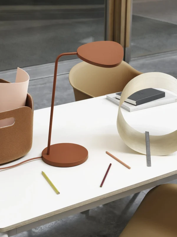 Clearance Muuto Leaf Table Lamp, Copper Brown